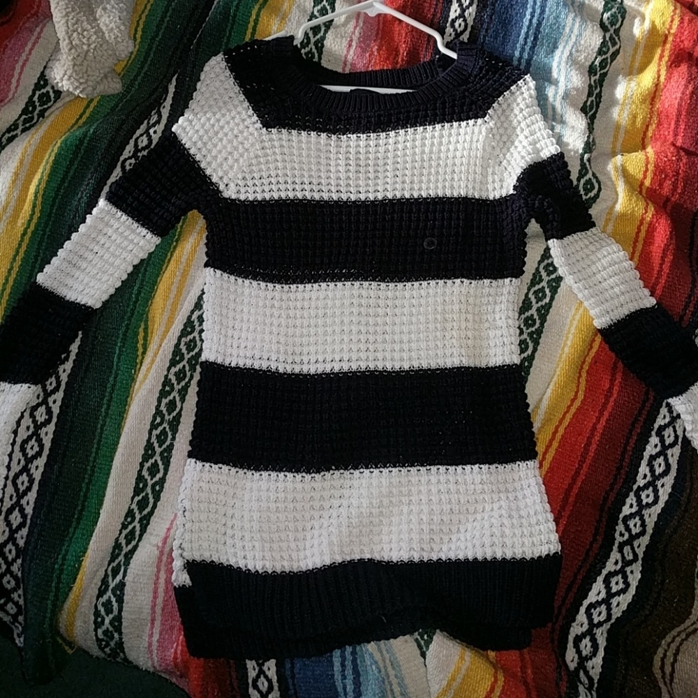 American eagle sweater